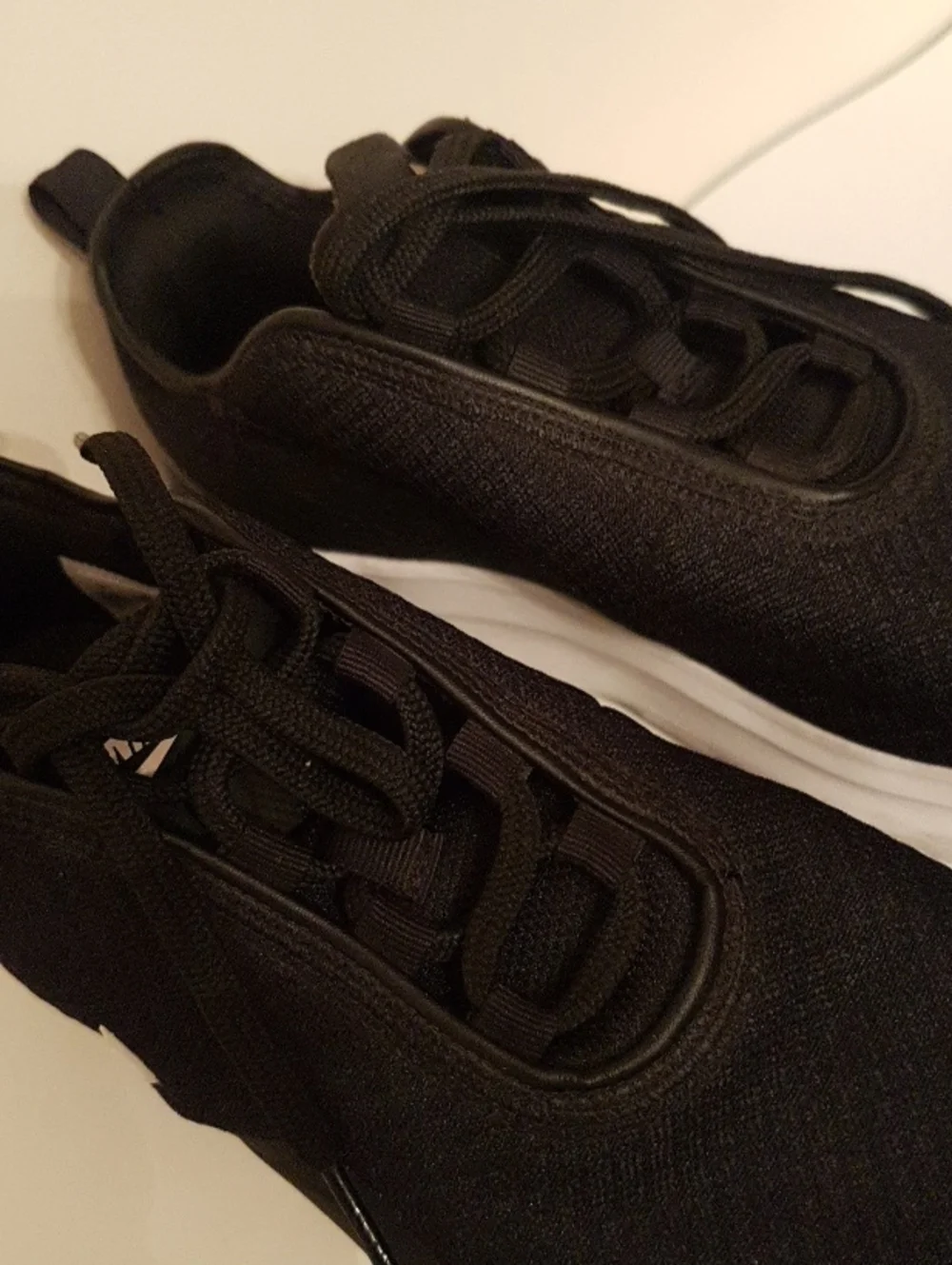 Nike Black & White Running Shoes - Picture 4 of 8